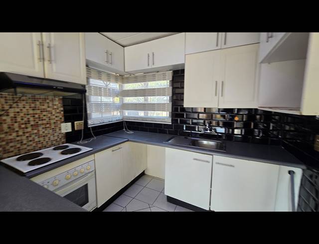 2 BEDROOM SECTIONAL TITLE FOR SALE IN GLENVISTA